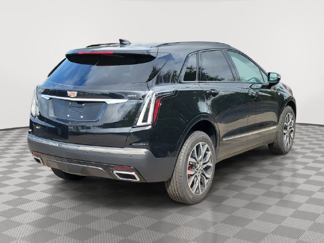 New 2026 Cadillac XT5 Sportv w/ LPO, Floor Liner Package AWD/4WD image 4