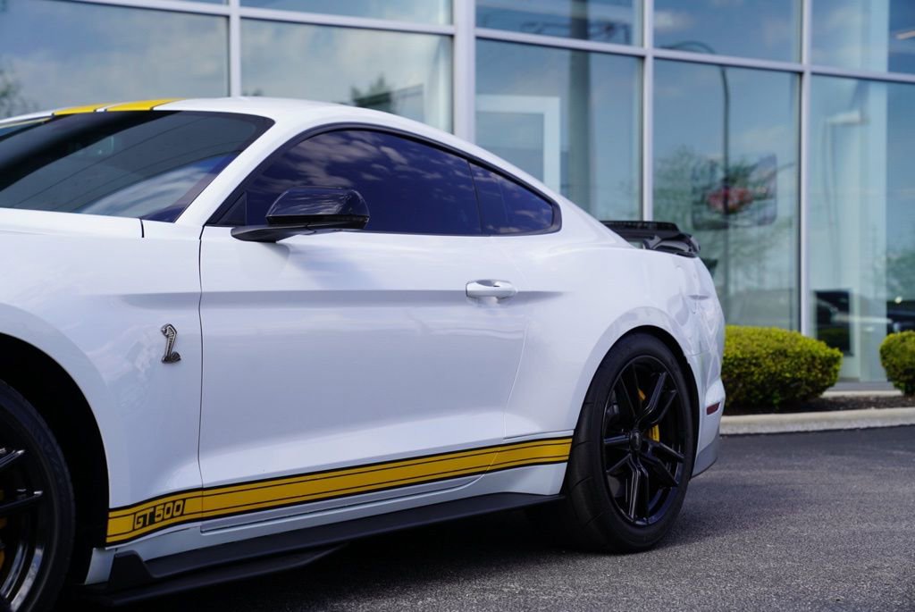 Used 2022 Ford Mustang Shelby GT500 w/ Technology Package RWD image 4