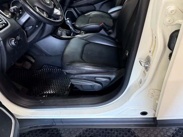 Used 2020 Jeep Compass Latitude image 18