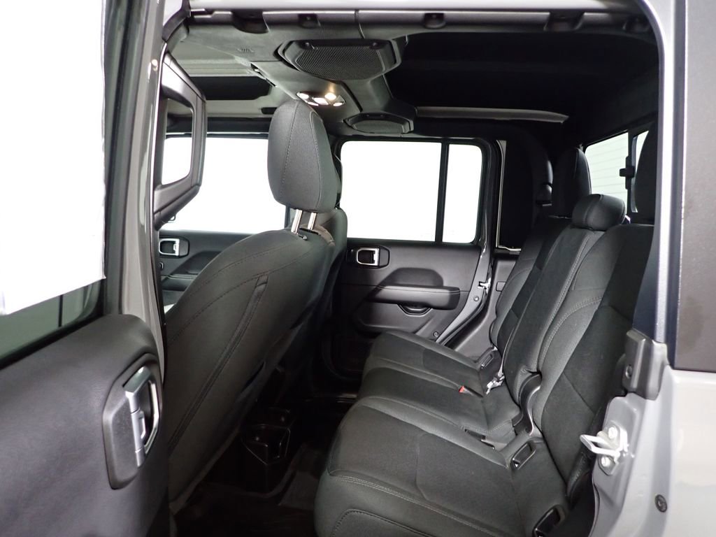 Used 2023 Jeep Gladiator Overland image 41