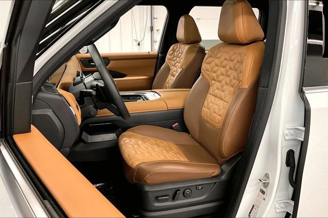 Used 2025 Nissan Armada Platinum Reserve AWD/4WD image 24