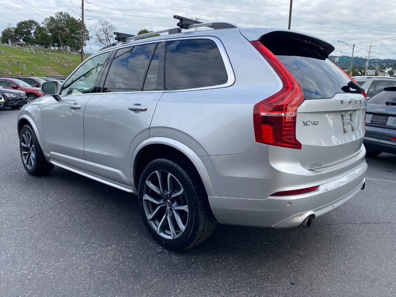 Used 2019 Volvo XC90 T5 Momentum w/ Protection Package Premier AWD/4WD image 5