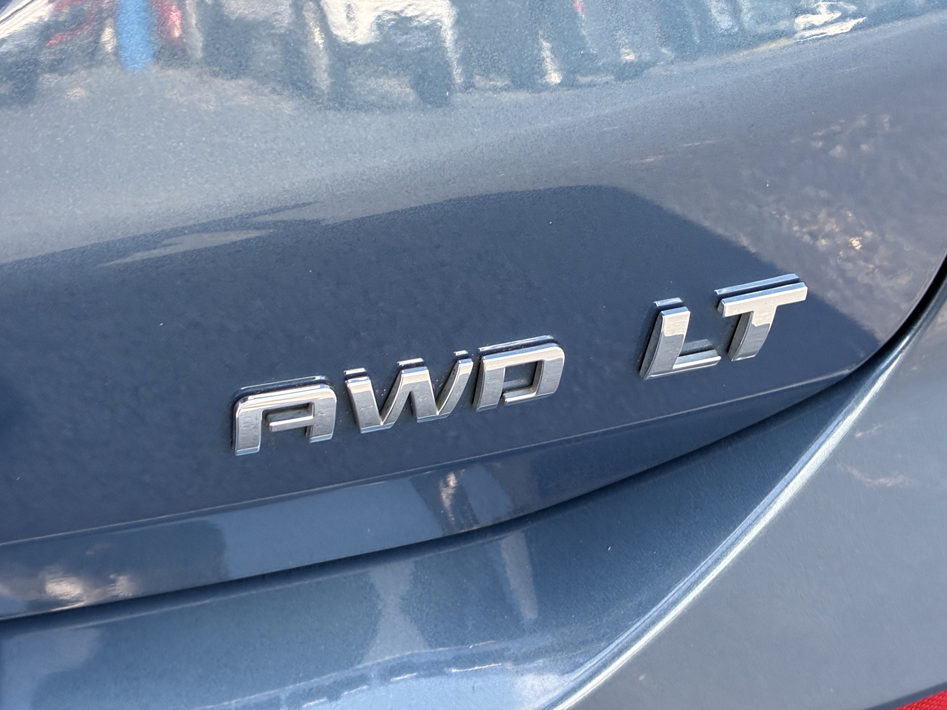 Used 2024 Chevrolet Equinox LT AWD/4WD image 12