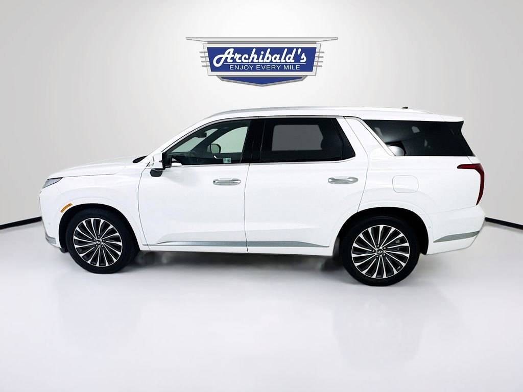 Used 2024 Hyundai Palisade Calligraphy image 5