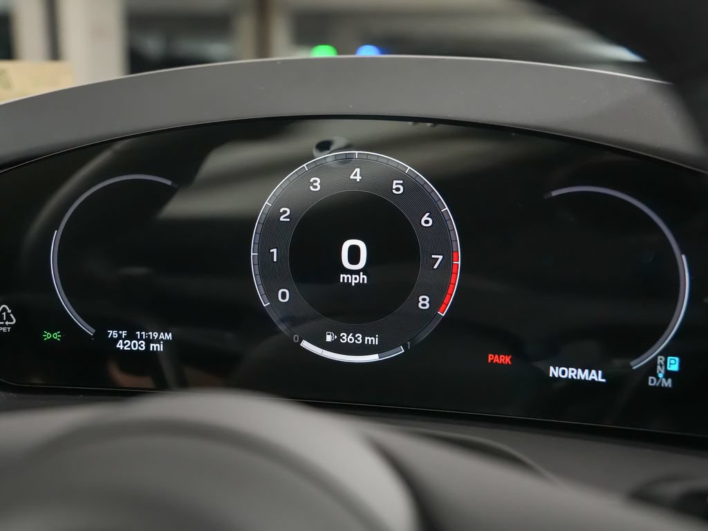 Certified 2025 Porsche Panamera 4 AWD/4WD image 26