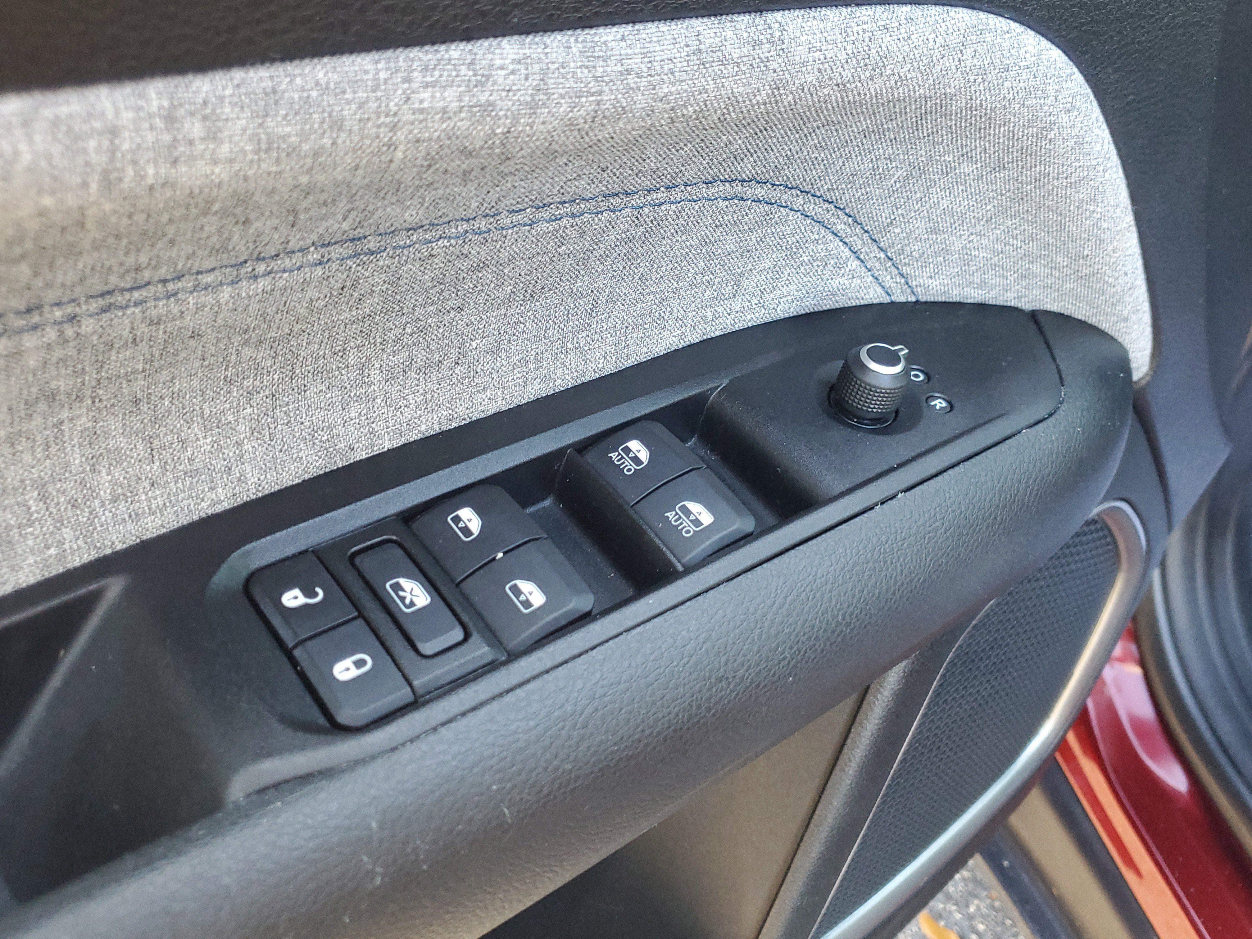 Used 2022 Jeep Compass Latitude image 17