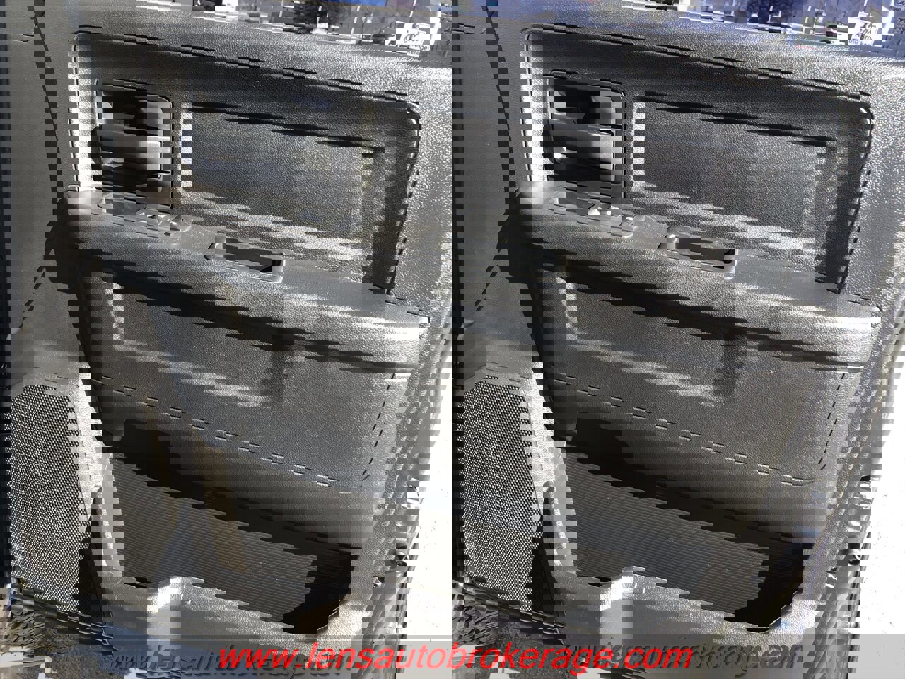 Used 2018 RAM 2500 Tradesman w/ Chrome Appearance Group image 21