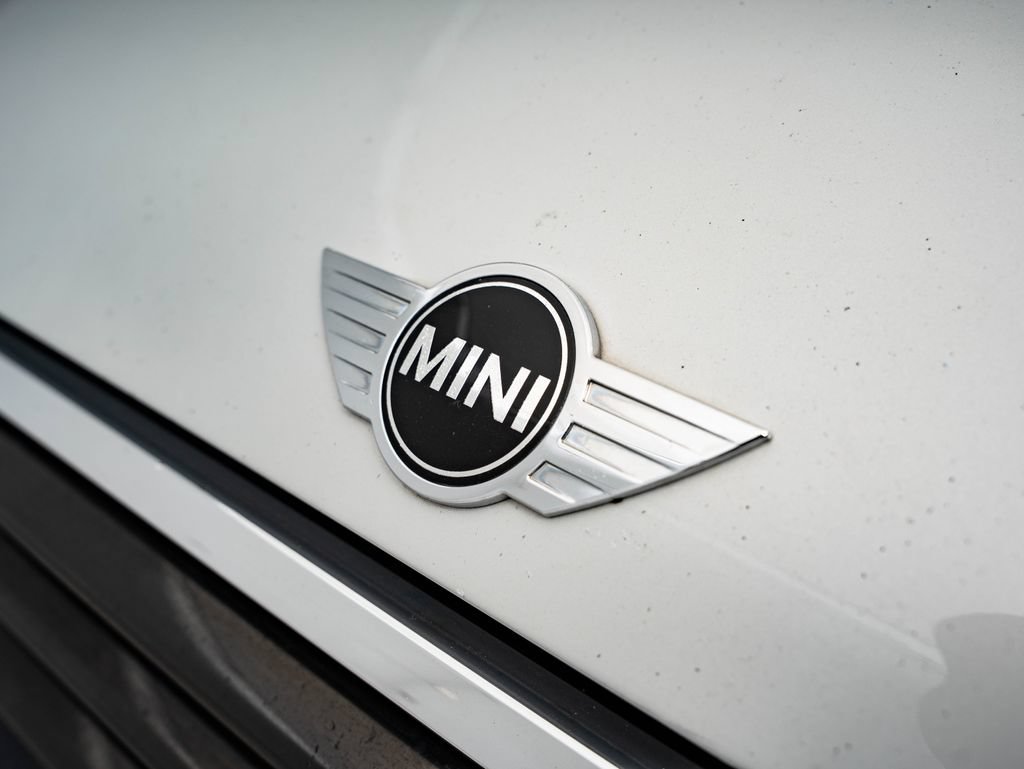 Used 2016 MINI Cooper 2-Door Hardtop FWD image 3