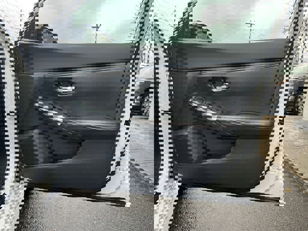 Used 2021 Nissan Sentra SR image 25