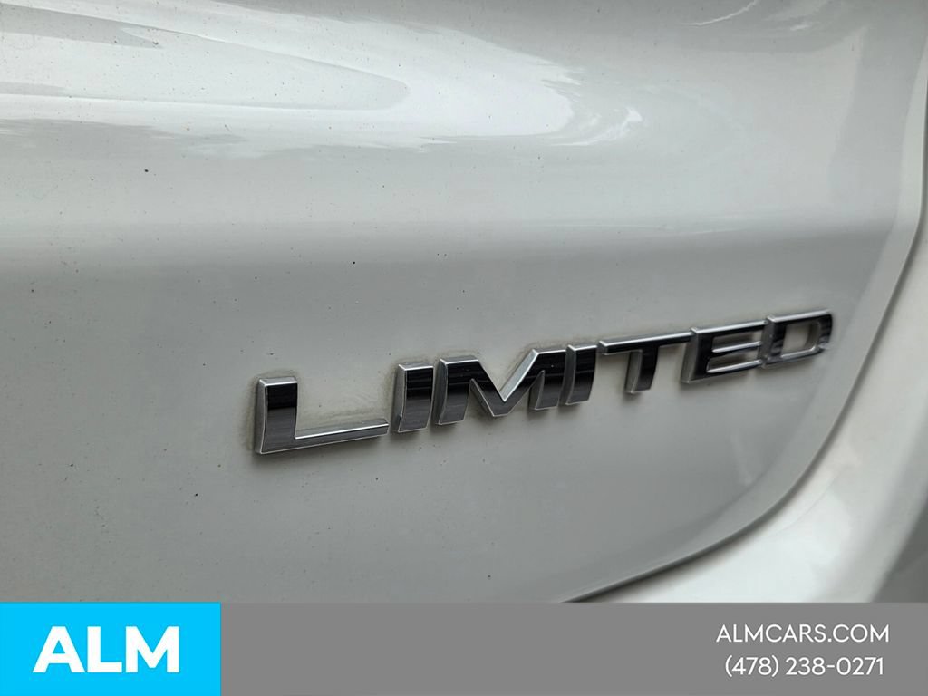 Used 2025 Jeep Compass Limited AWD/4WD image 11