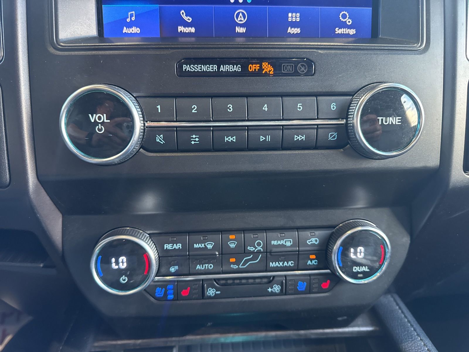 Certified 2020 Ford Expedition Limited w/ Equipment Group 301A AWD/4WD image 30