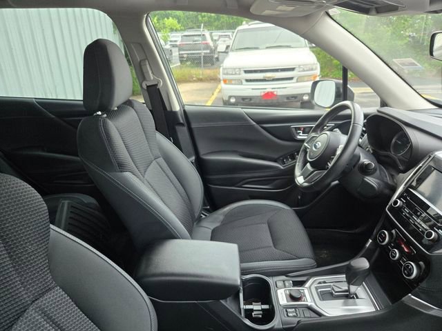 Used 2022 Subaru Forester Premium AWD/4WD image 3