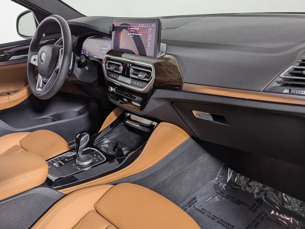 Used 2025 BMW X4 xDrive30i AWD/4WD image 36