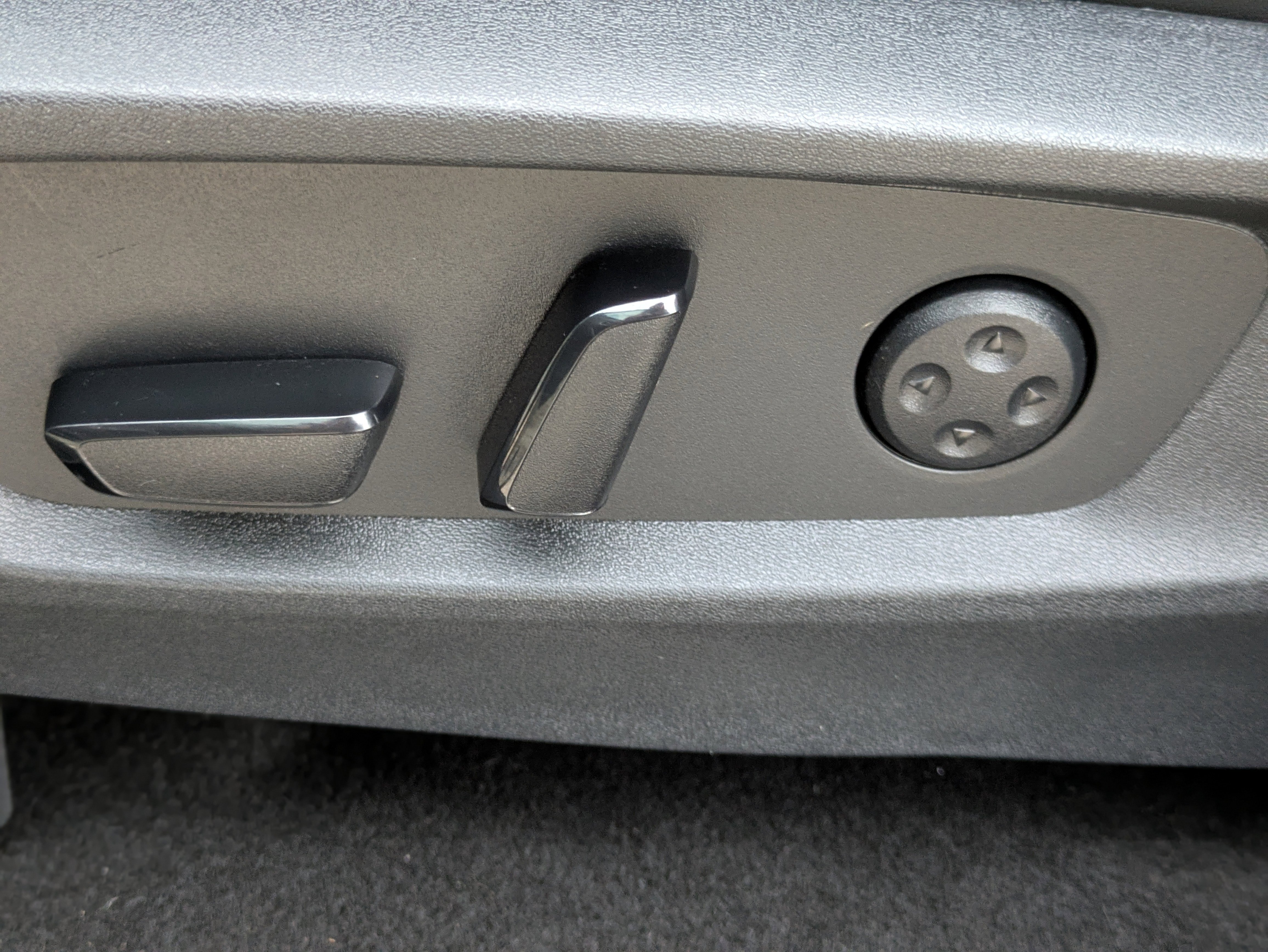 Used 2023 INFINITI QX60 Sensory w/ Vision Package image 18