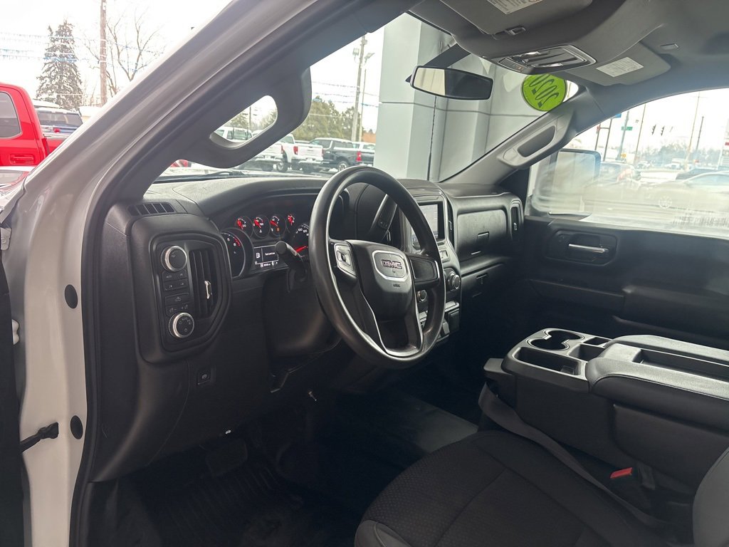 Used 2020 GMC Sierra 3500 4x4 Crew Cab w/ Fleet Convenience Package image 10