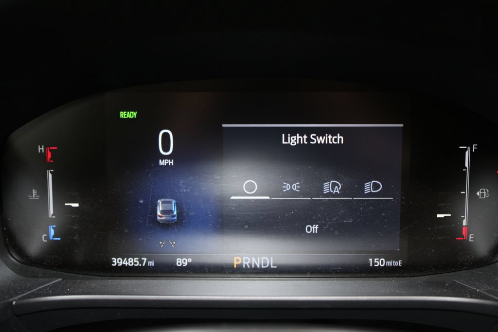 Used 2025 Ford Escape ST-Line Select w/ Class II Trailer Tow Package AWD/4WD image 35