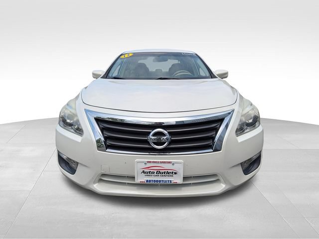 Used 2013 Nissan Altima 2.5 SV FWD image 2