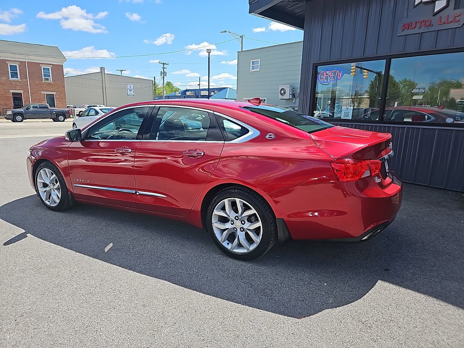 Used 2014 Chevrolet Impala LTZ FWD image 4