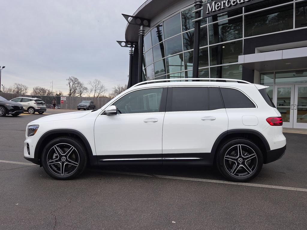 Used 2026 Mercedes-Benz GLB 250 GLB 250 image 2