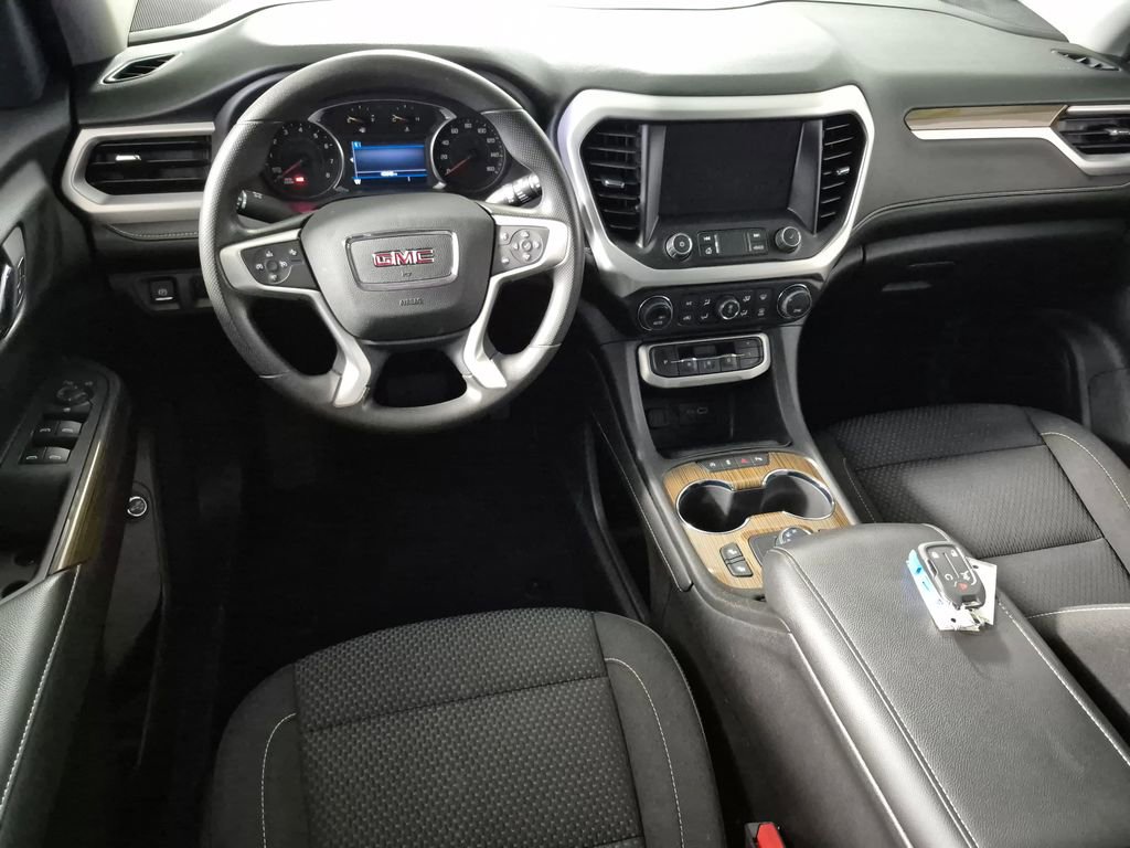 Used 2023 GMC Acadia SLE w/ Driver Convenience Package image 10