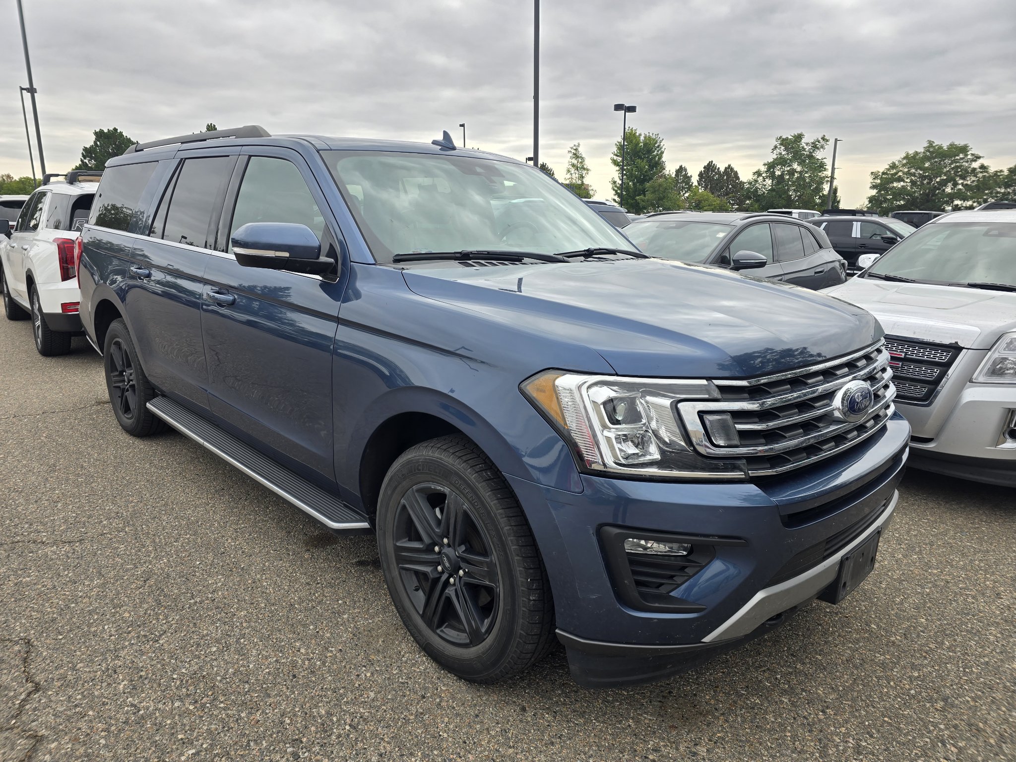 Used 2020 Ford Expedition Max XLT w/ Equipment Group 202A AWD/4WD image 19