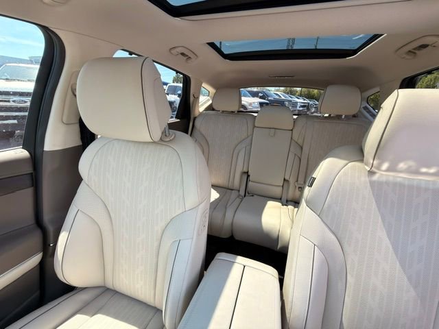 Used 2023 Genesis GV80 3.5T w/ Advanced Package image 12