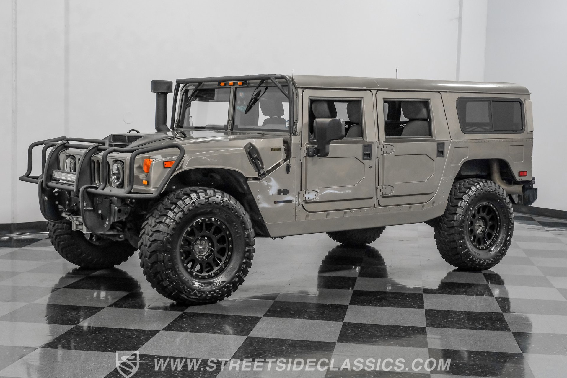 Used 2002 HUMMER H1 4-Door Wagon image 7