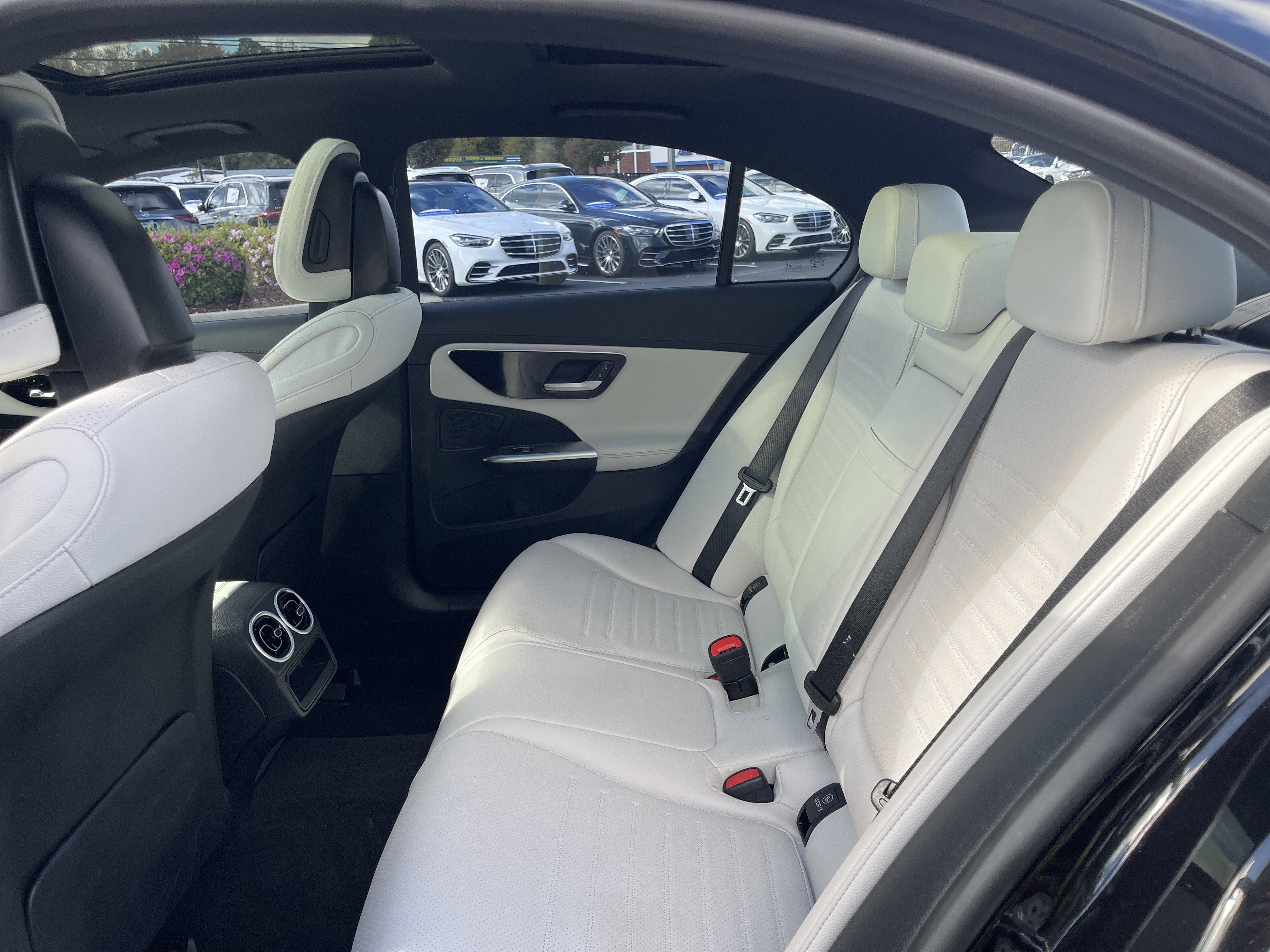 Certified 2023 Mercedes-Benz C 300 4MATIC Sedan image 33