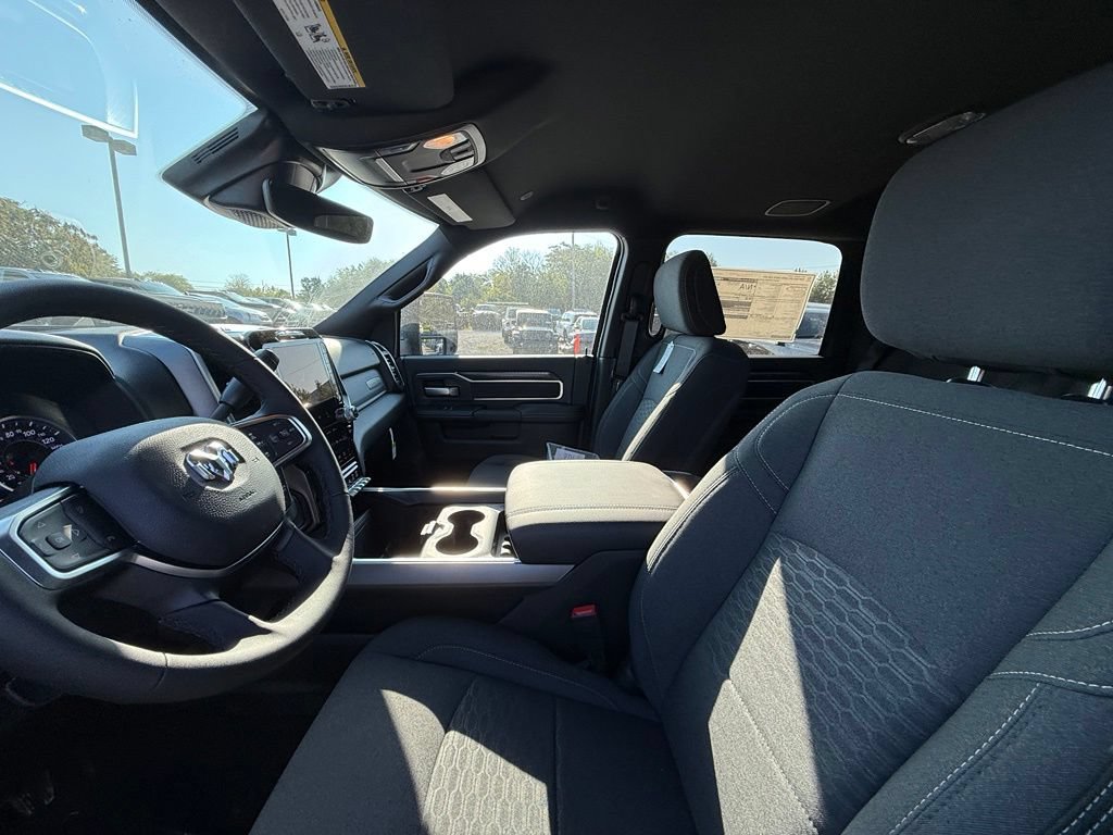 New 2027 RAM 2500 Big Horn AWD/4WD image 13