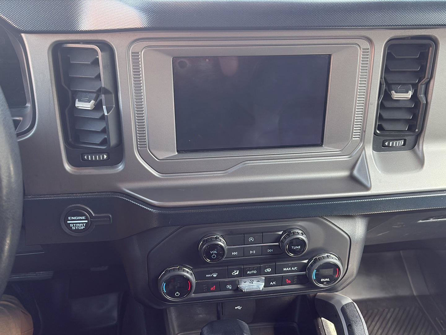 Used 2021 Ford Bronco Outer Banks AWD/4WD image 15