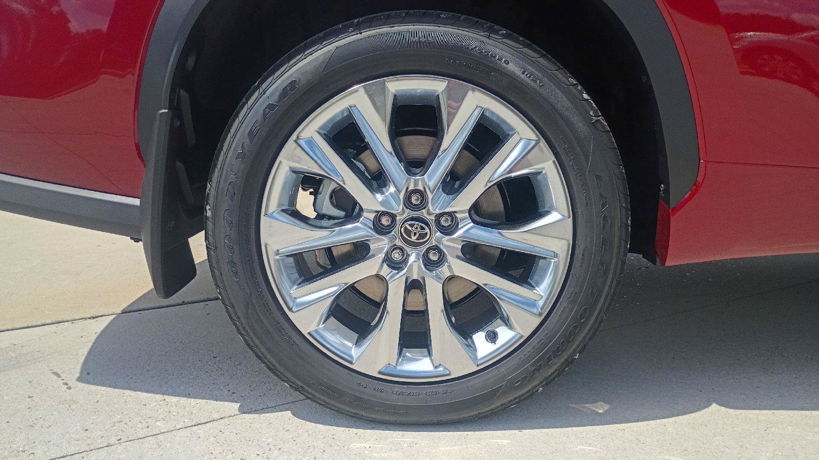New 2026 Toyota Highlander Limited AWD/4WD image 25
