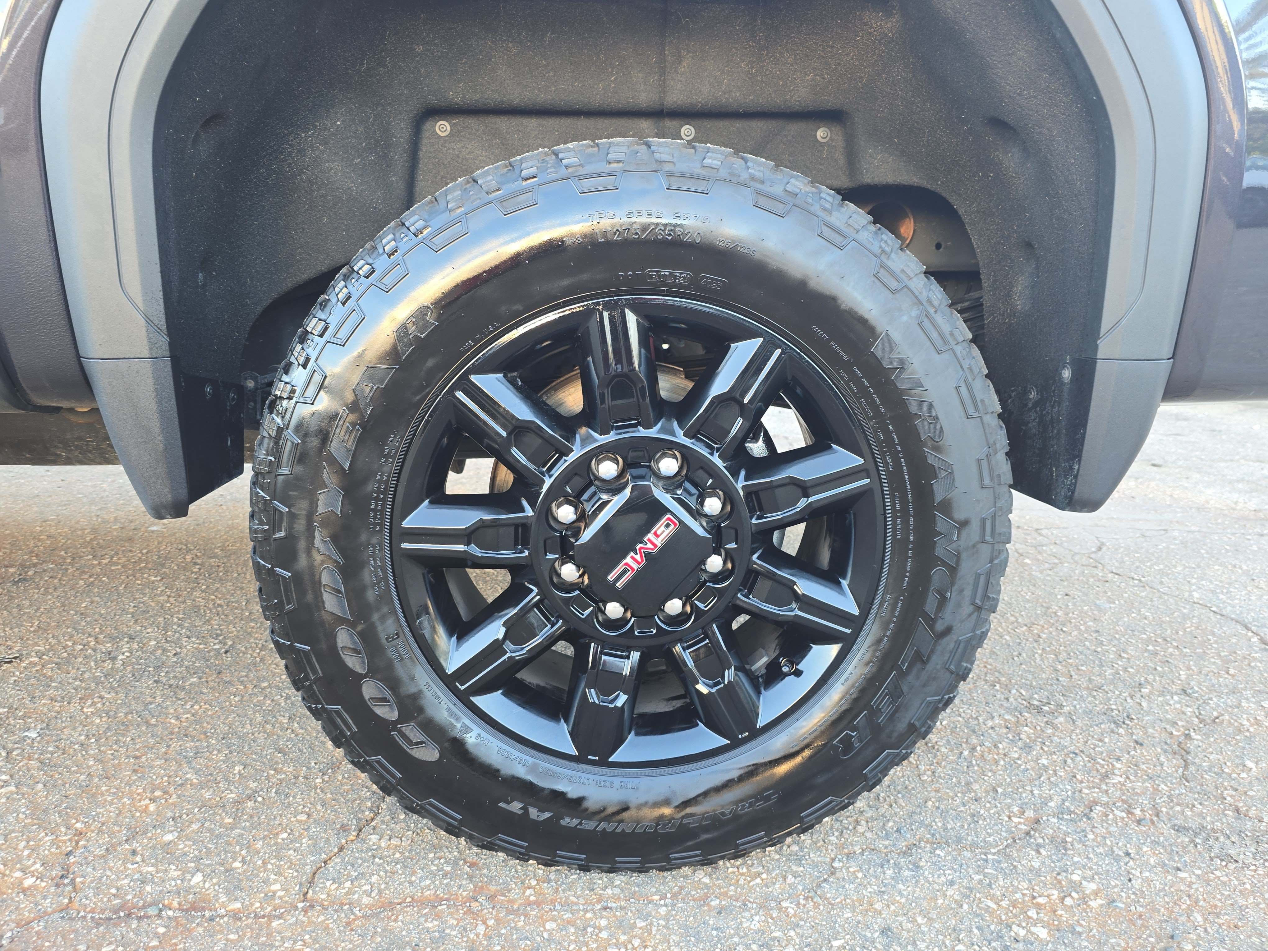 Used 2026 GMC Sierra 2500 AT4 AWD/4WD image 32