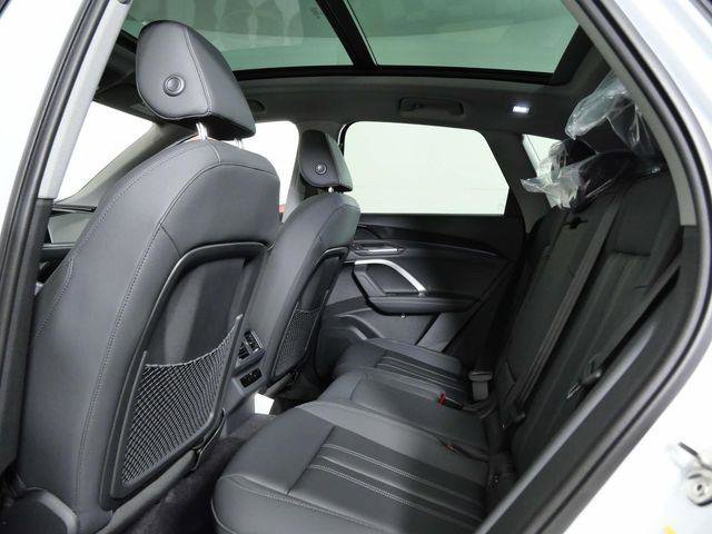 New 2025 Audi Q5 Premium image 14