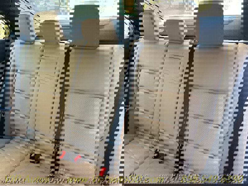 Used 2011 Mercedes-Benz E 350 Sedan image 10