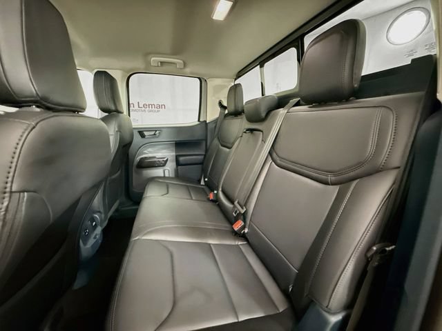 Used 2024 Ford Maverick Lariat w/ Black Appearance Package FWD image 24
