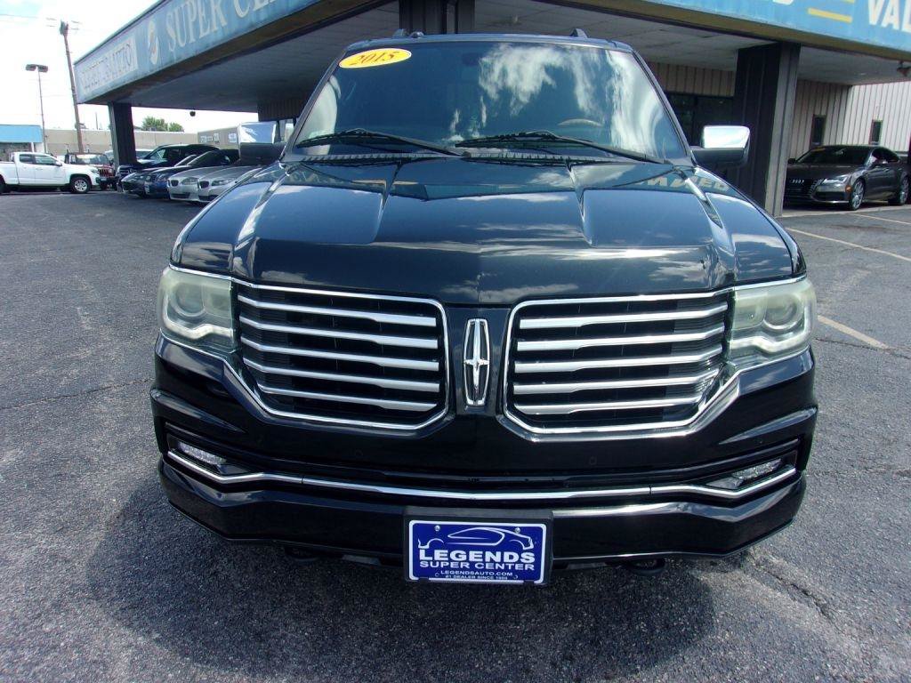 Used 2015 Lincoln Navigator 2WD image 3
