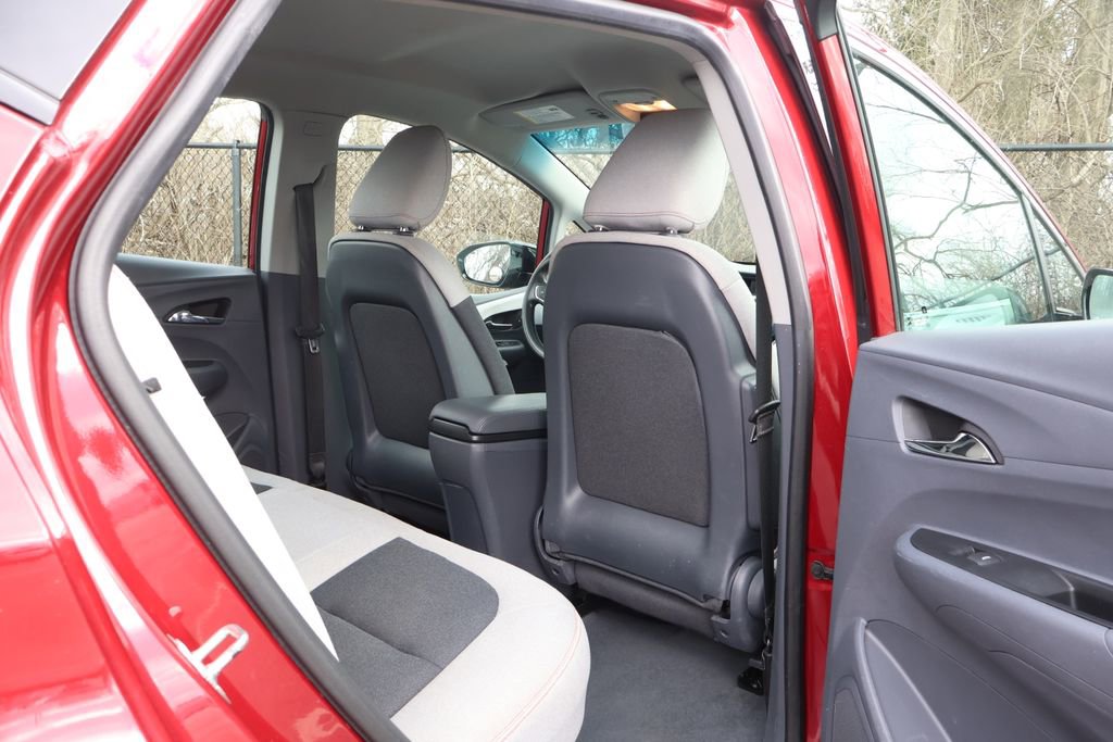 Used 2021 Chevrolet Bolt LT image 43