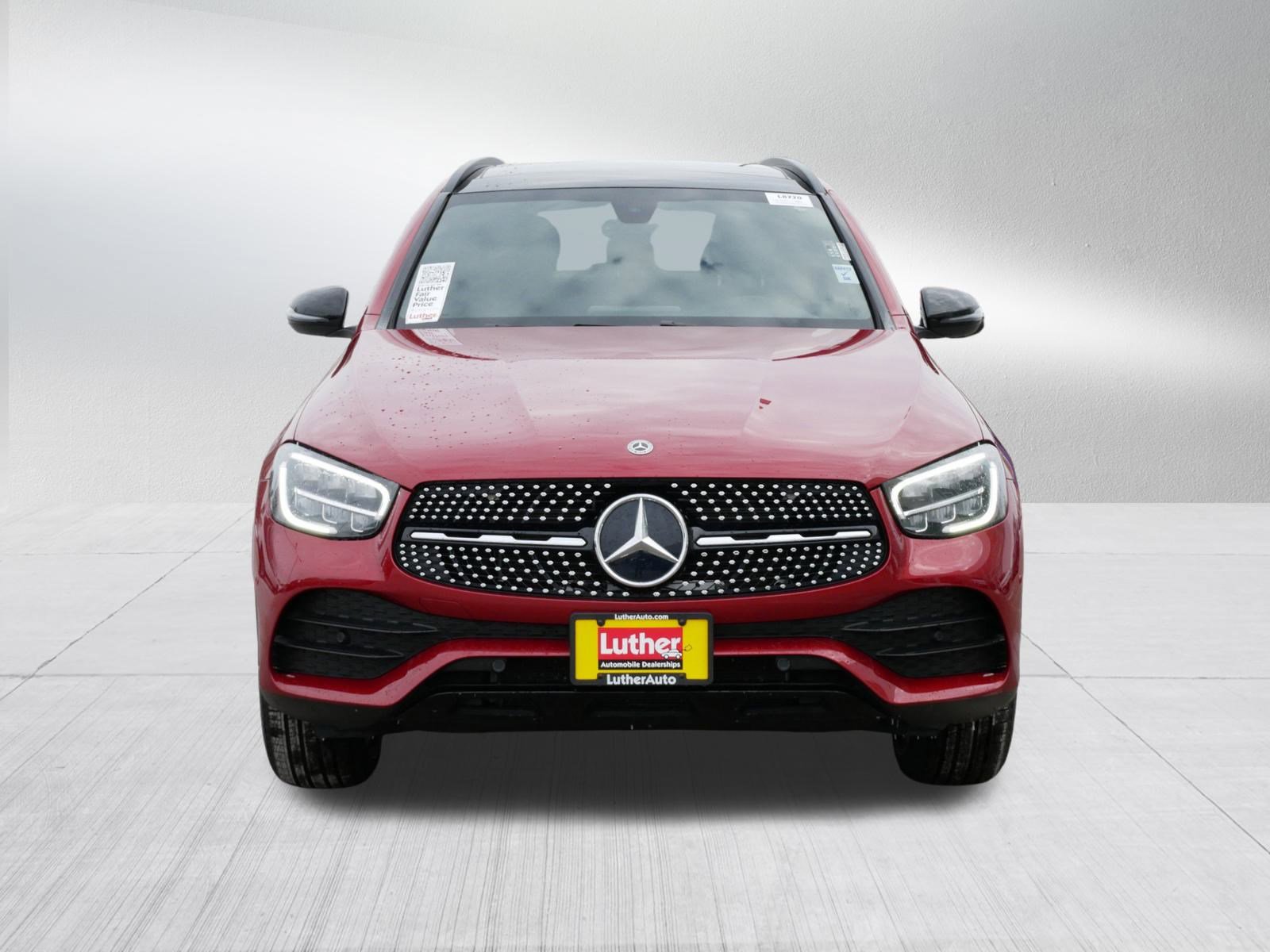 Used 2021 Mercedes-Benz GLC 300 4MATIC image 2
