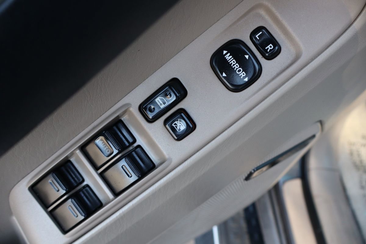 Used 2003 Toyota 4Runner Limited image 27