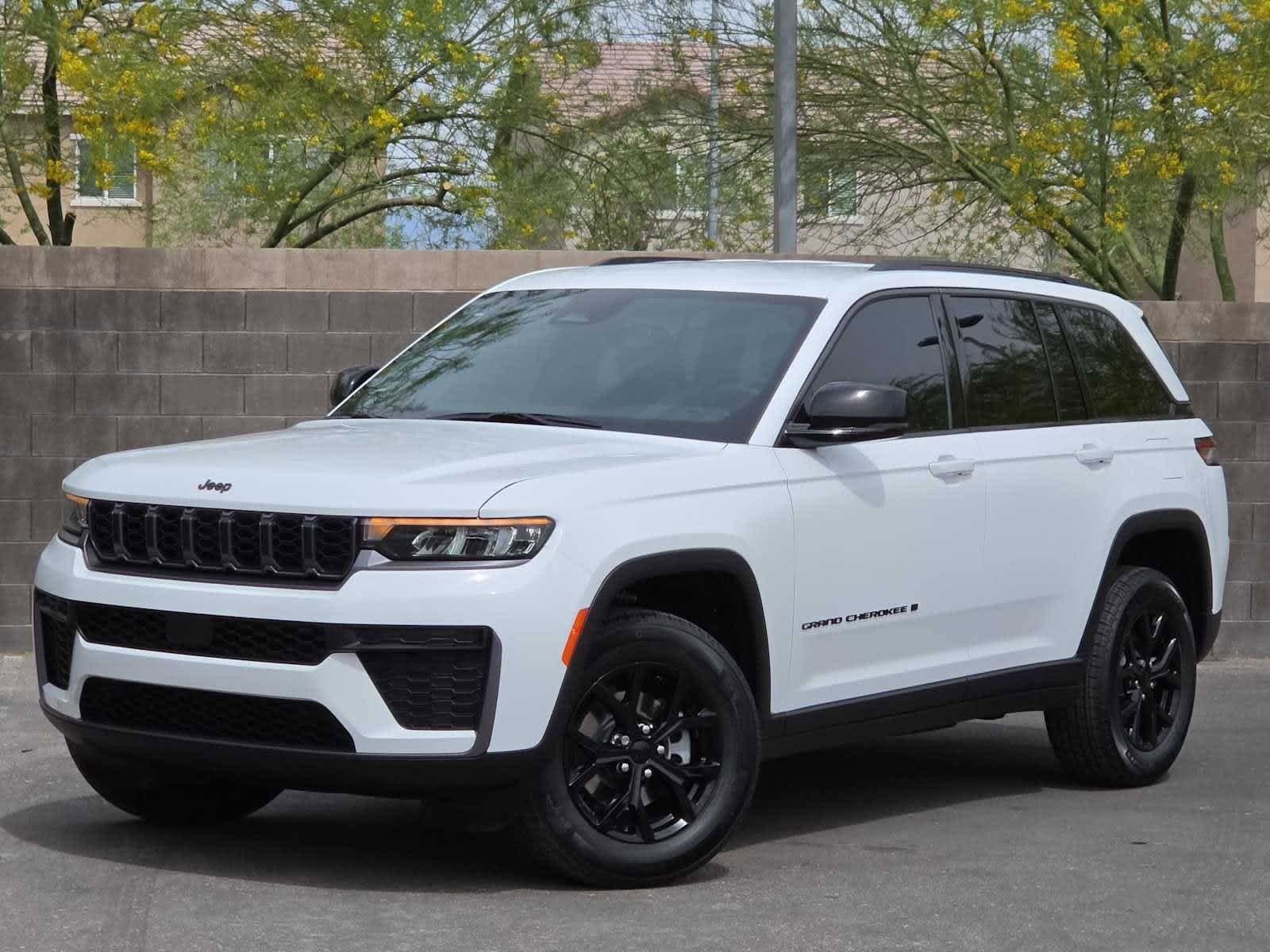 New 2026 Jeep Grand Cherokee Altitude AWD/4WD image 38