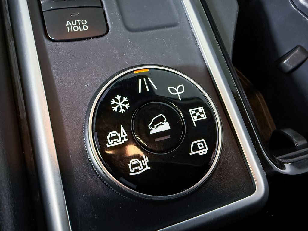 Certified 2025 Nissan Pathfinder SL AWD/4WD image 21