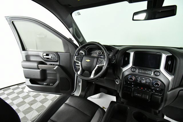 Used 2021 Chevrolet Silverado 3500 LTZ AWD/4WD image 20