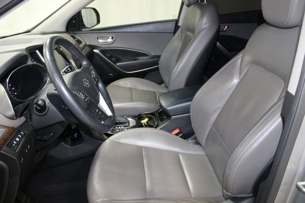 Used 2017 Hyundai Santa Fe Limited image 32
