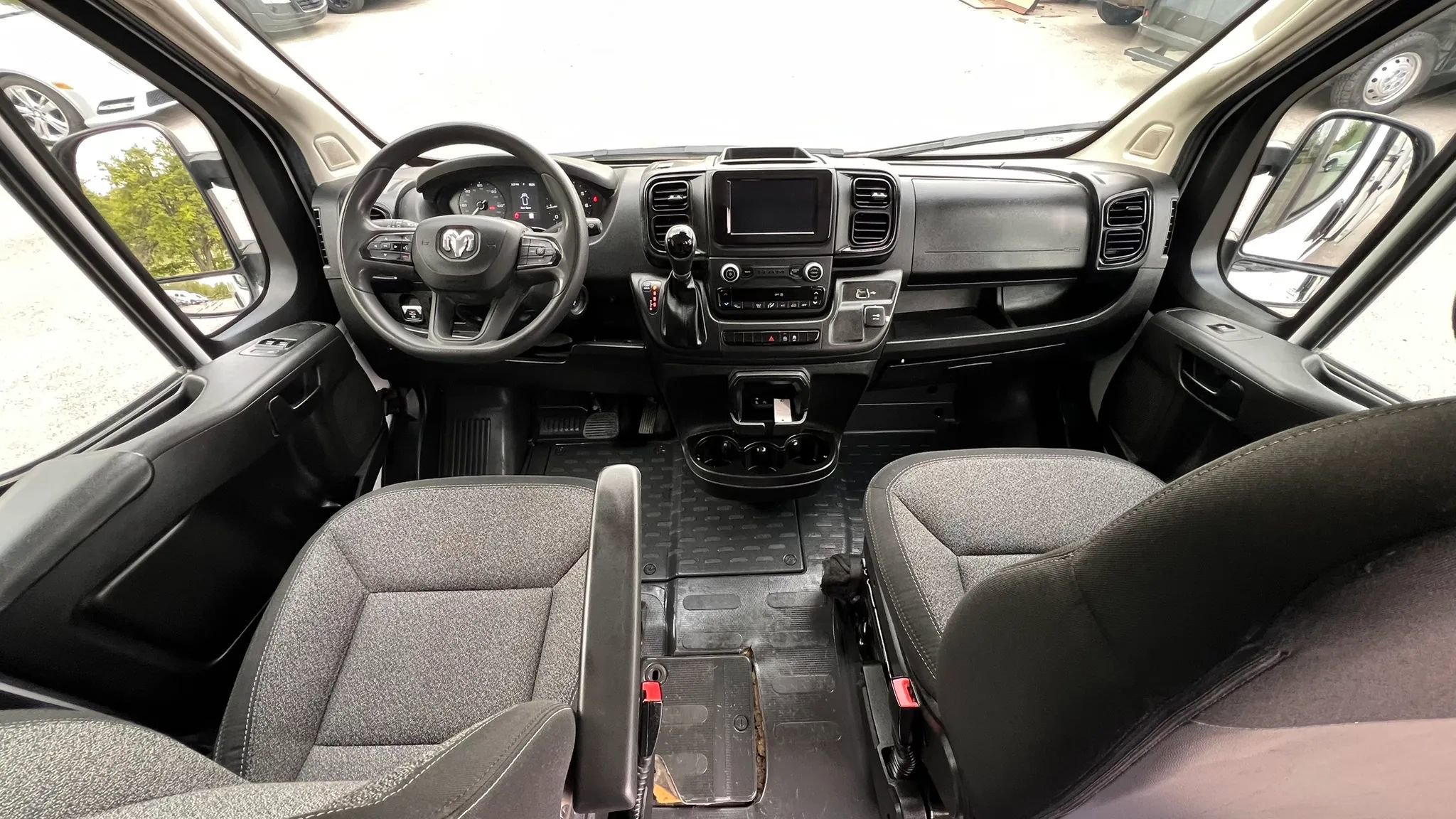 Used 2023 RAM ProMaster 2500 FWD image 17