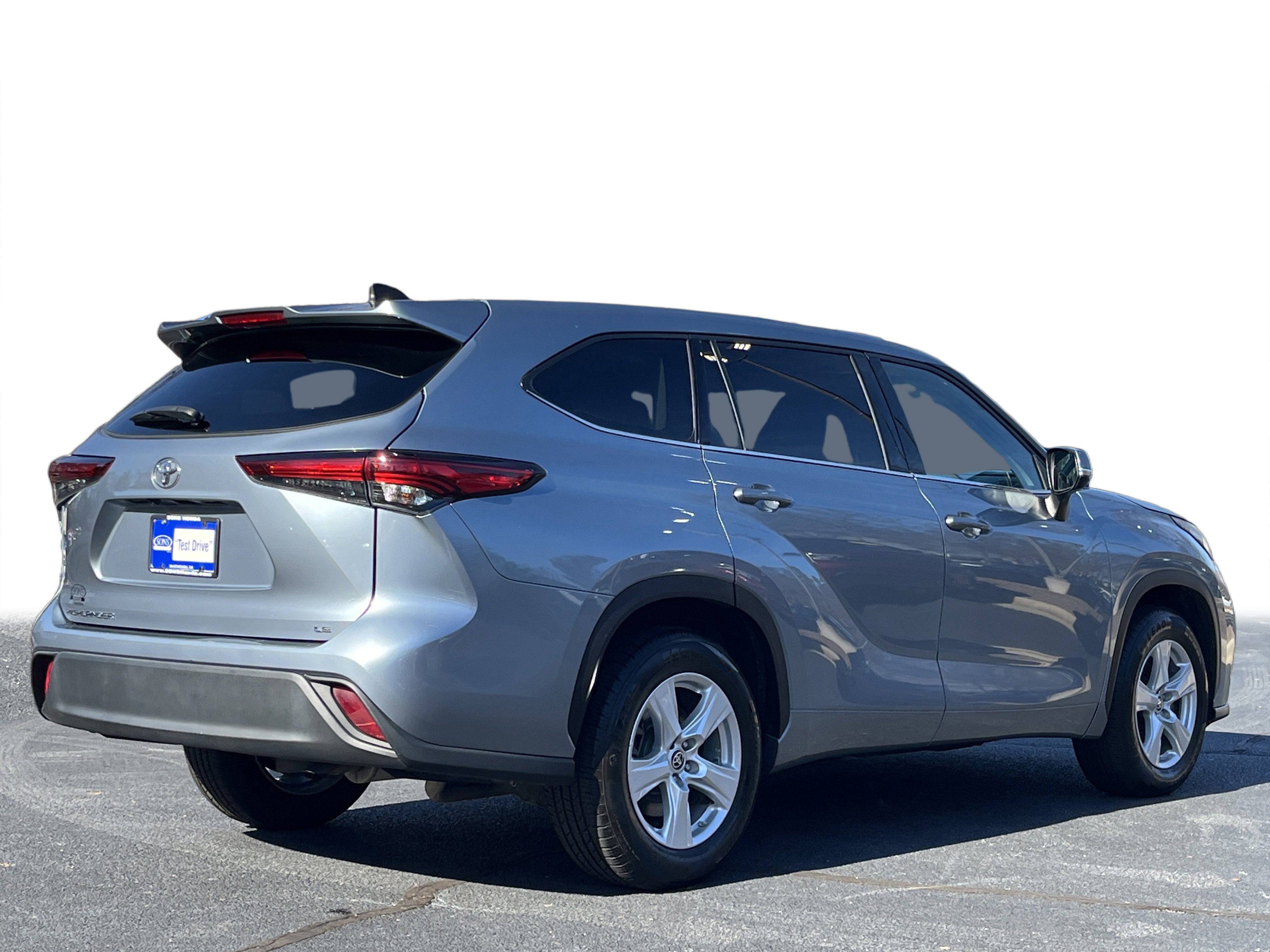 Used 2022 Toyota Highlander LE image 26