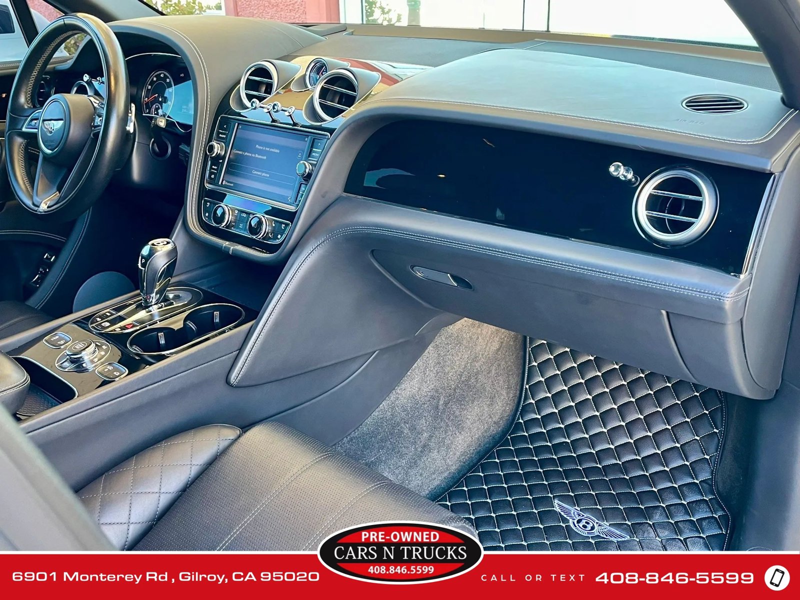 Used 2018 Bentley Bentayga AWD/4WD image 18