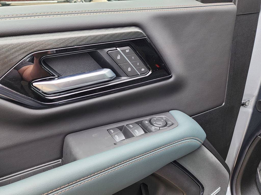 New 2026 GMC Yukon AT4 image 14