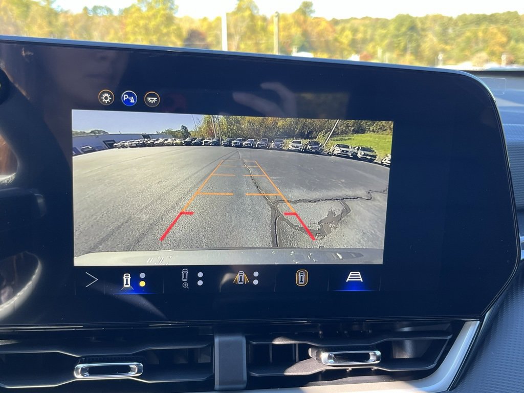 New 2026 Chevrolet Equinox LT w/ Safety and Technology Package image 7