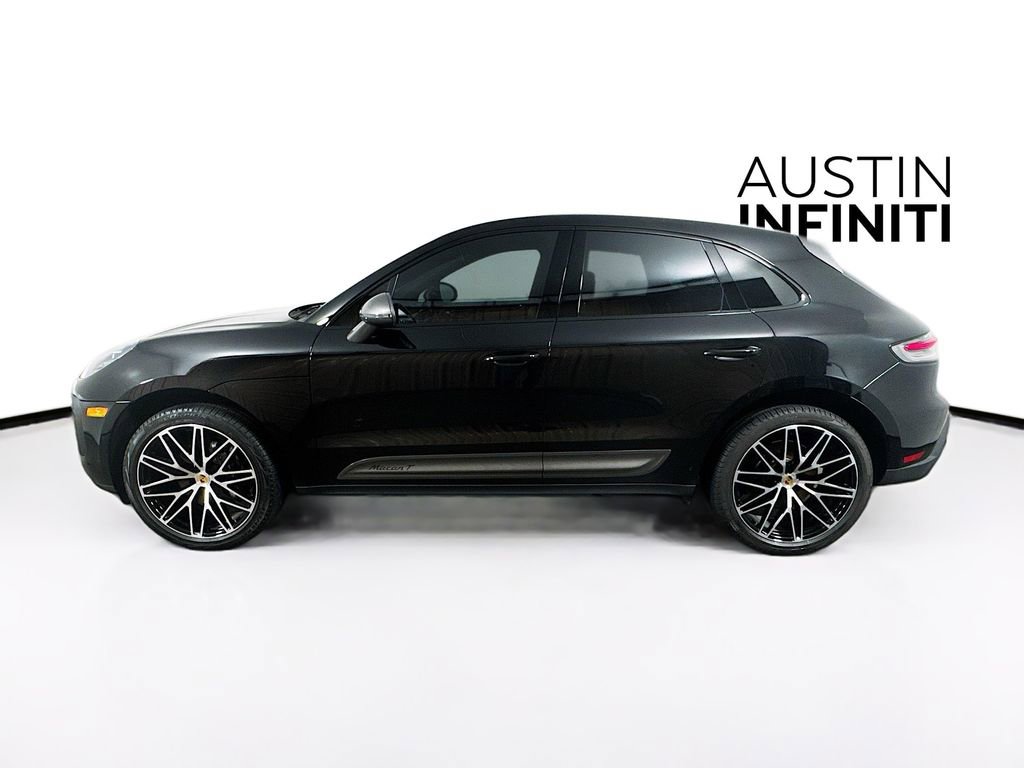 Used 2024 Porsche Macan AWD/4WD image 4