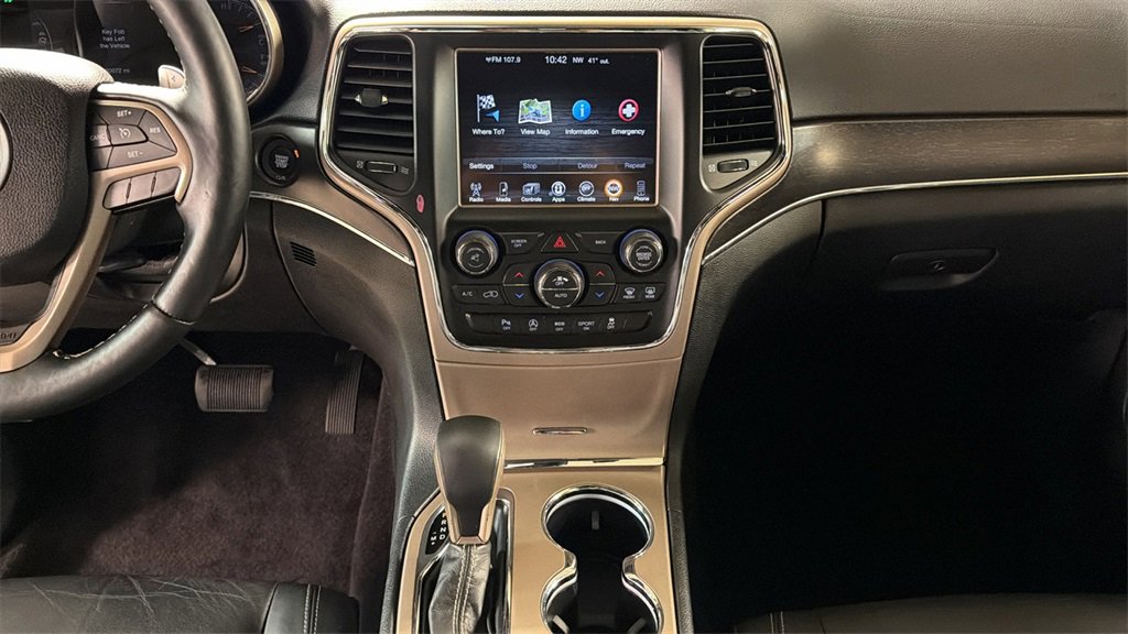 Used 2017 Jeep Grand Cherokee Limited image 18